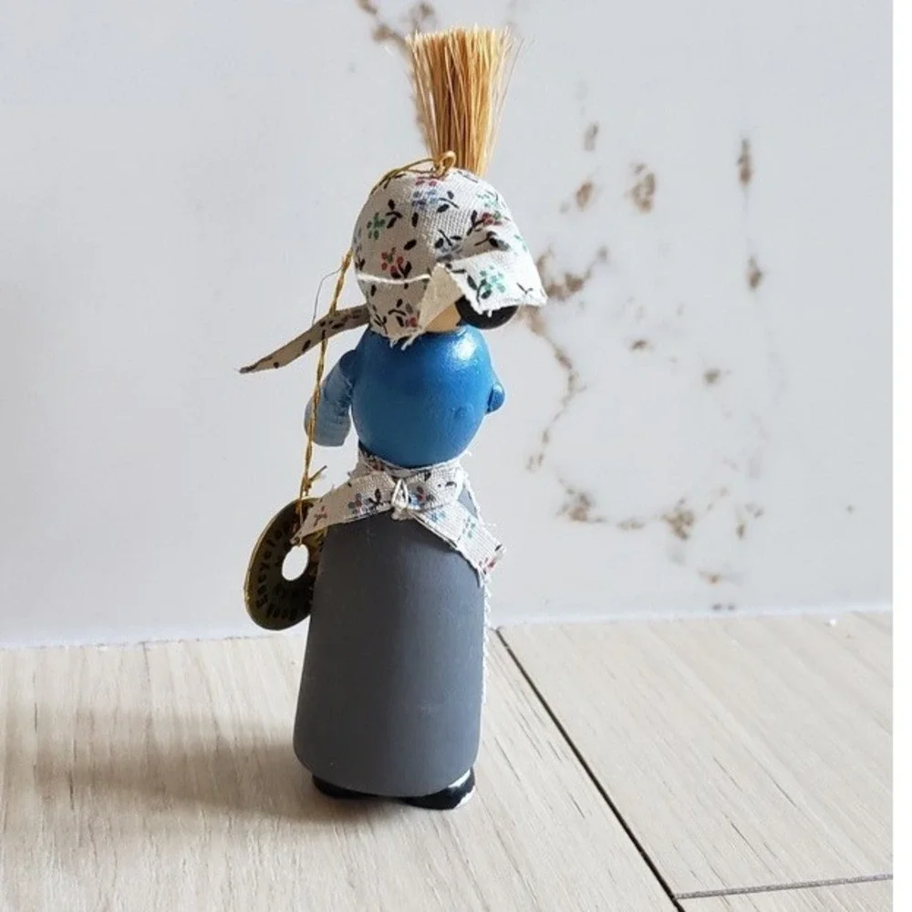 Vintage Folk Art Wooden Woman Figurine‎ Broom Cottagecore European Style 5in